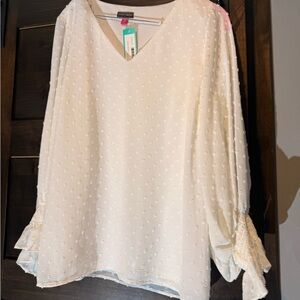 Vince Camuto Cream Textured V-Neck Blouse